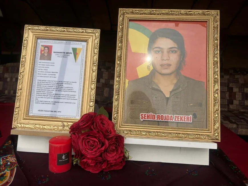 Ji bo merasîma 26 şehîdan şêniyên Cizîrê li Qamişlo kom bûn