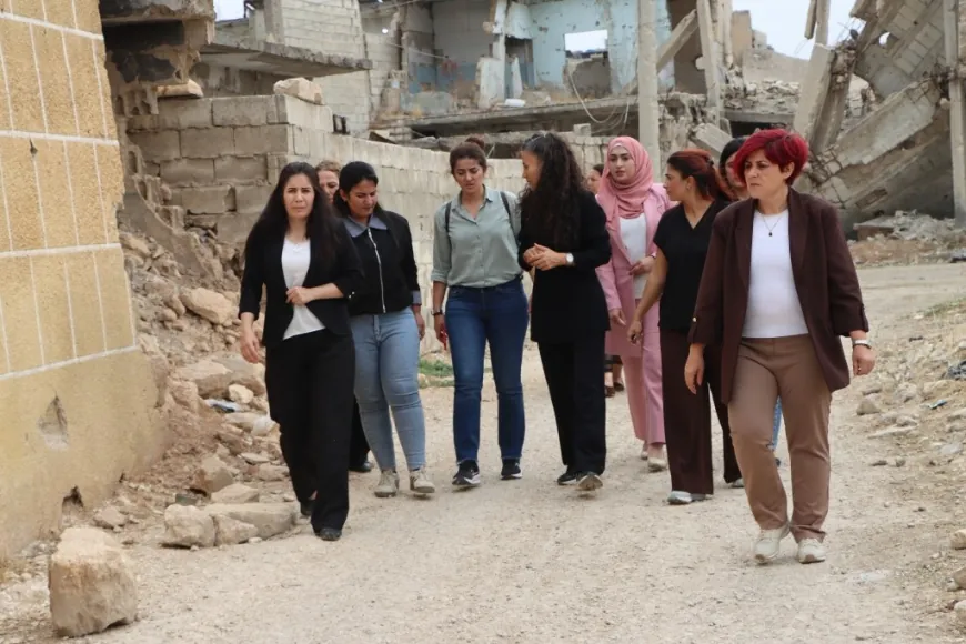 Şandeya Jinan a DEM Partiyê gera xwe li Kobanê didomîne