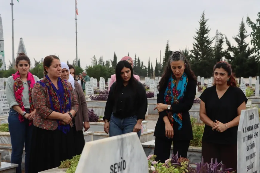 Şandeya Jinan a DEM Partiyê gera xwe li Kobanê didomîne