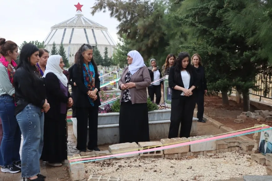 Şandeya Jinan a DEM Partiyê gera xwe li Kobanê didomîne