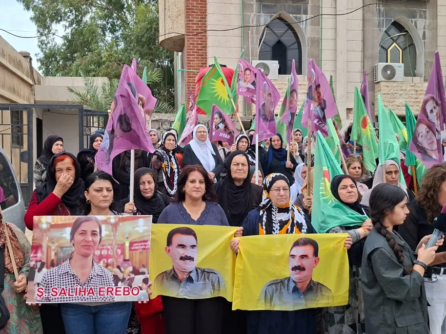 Kongra Star, PYD û ciwanan êrişa li ser wêneyên şehîdan şermezar kir