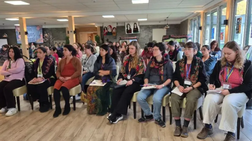 Konferansa Jineolojî: Civaka komînal wê bi têkoşîna jinan were avakirin