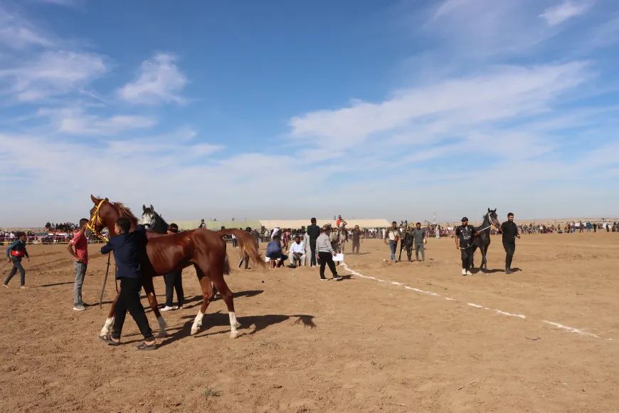 Li Girkê Legê pêşbirka hespan hat lidarxistin