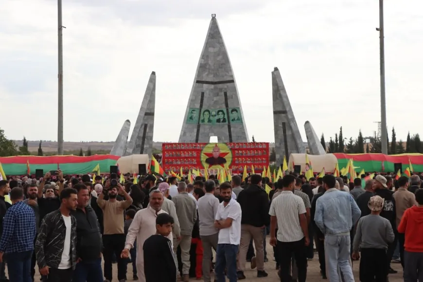 Di bîranîna 69 şehîdan de bi hezaran soza şopandina rêya şehîdan da