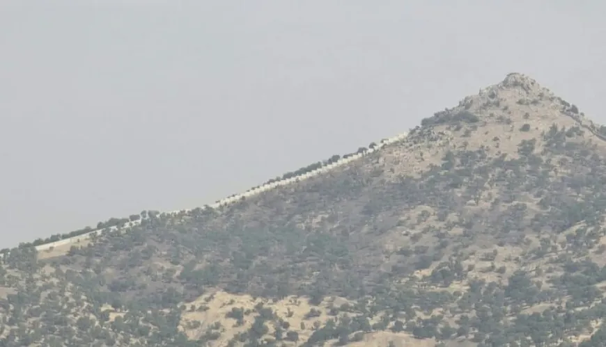 Îran di navbera Başûr û Rojhilat dîwar lê dike