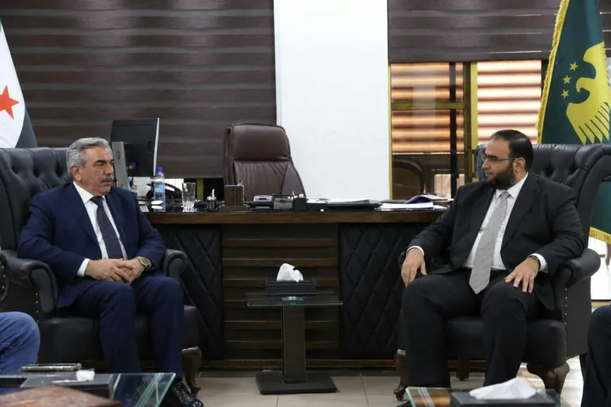 Parêzgarê Hesekê û Wezîrê Pîşesaziyê li hevdû civiyan 