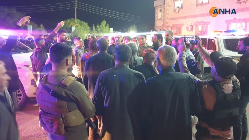 Kurdên li Girê Spî hatibûn dorpêçkirin gihîştin Kobanê