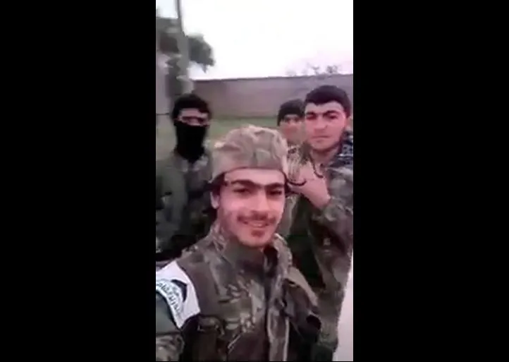 Фотограф (боевик Аль-Нусры)  и турецкий военнослужащий – на одном видео