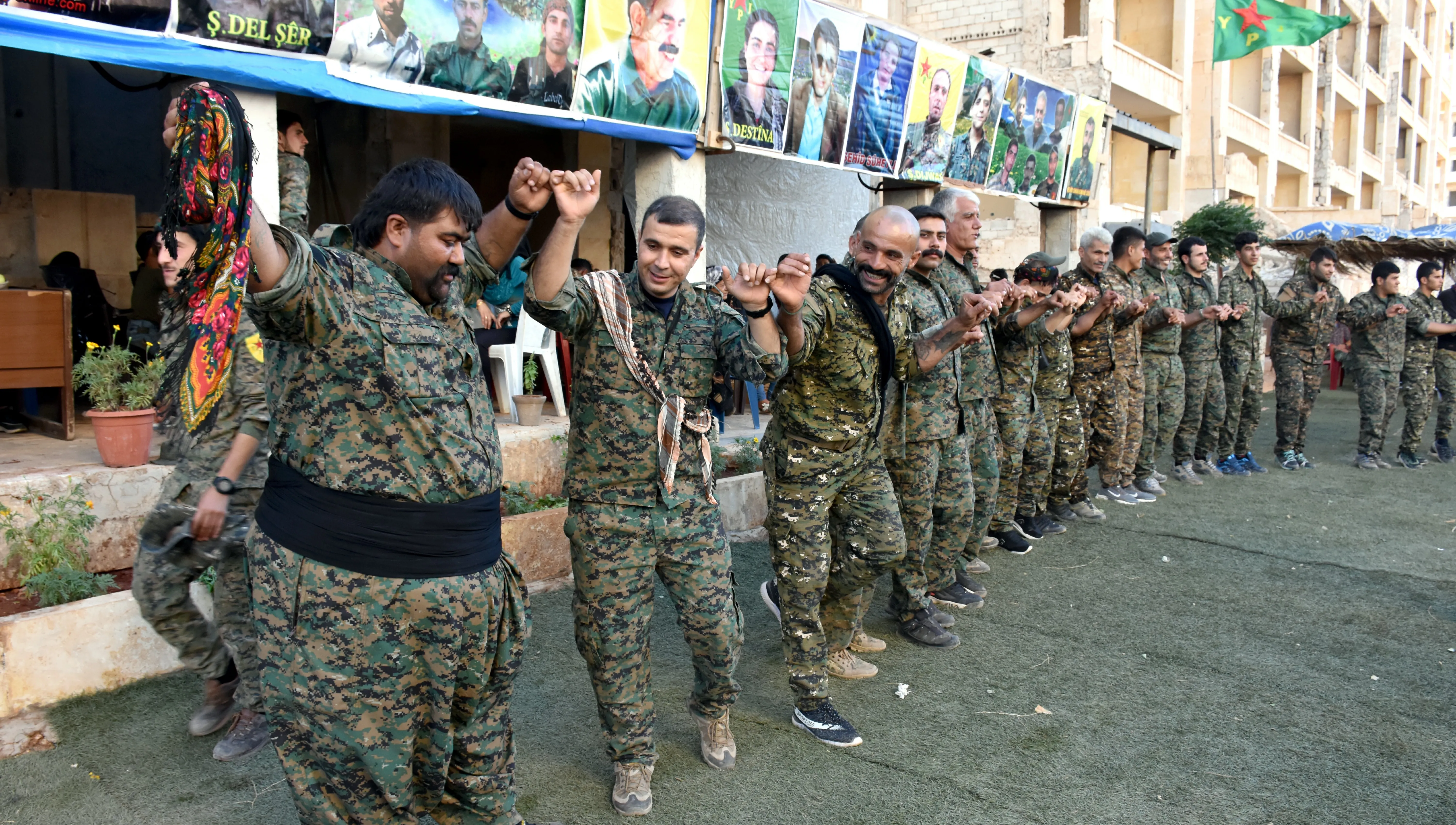 40 юношей из Алеппо вступили в ряды YPG