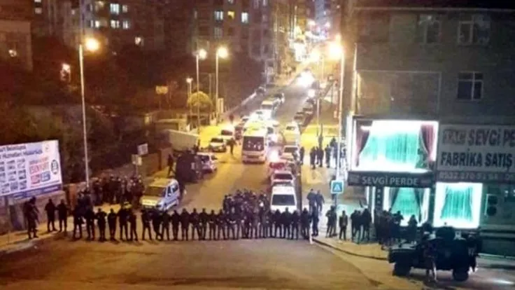 В Стамбуле – групповое нападение на сирийских беженцев под лозунгом "Здесь – не Сирия"