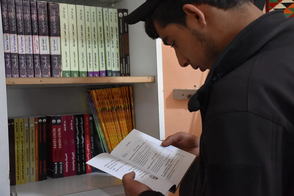 Новая инициатива стимулирует жителей Шейх-Максуда читать книги