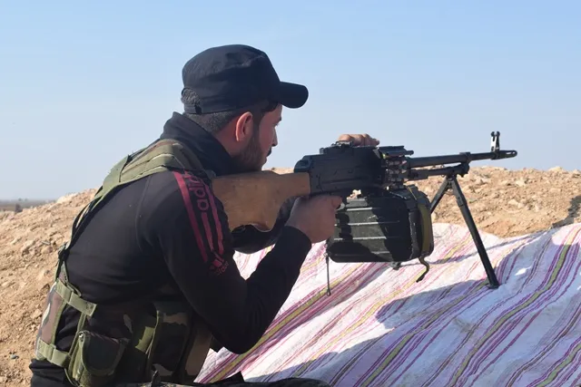 Боец из Хамы: Я защищаю свою землю и свой народ от турецких атак