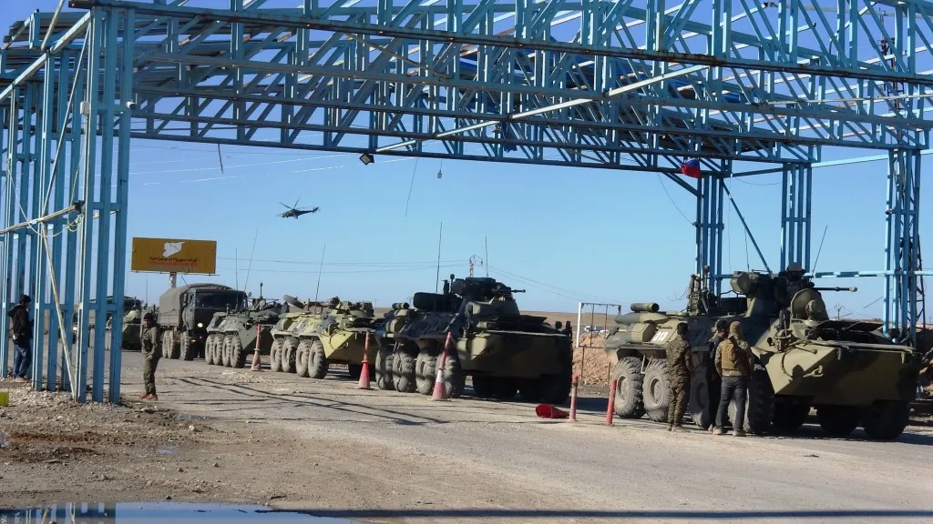 Караваны военной техники  продвигаются к местам расположения российских сил в Рожава 