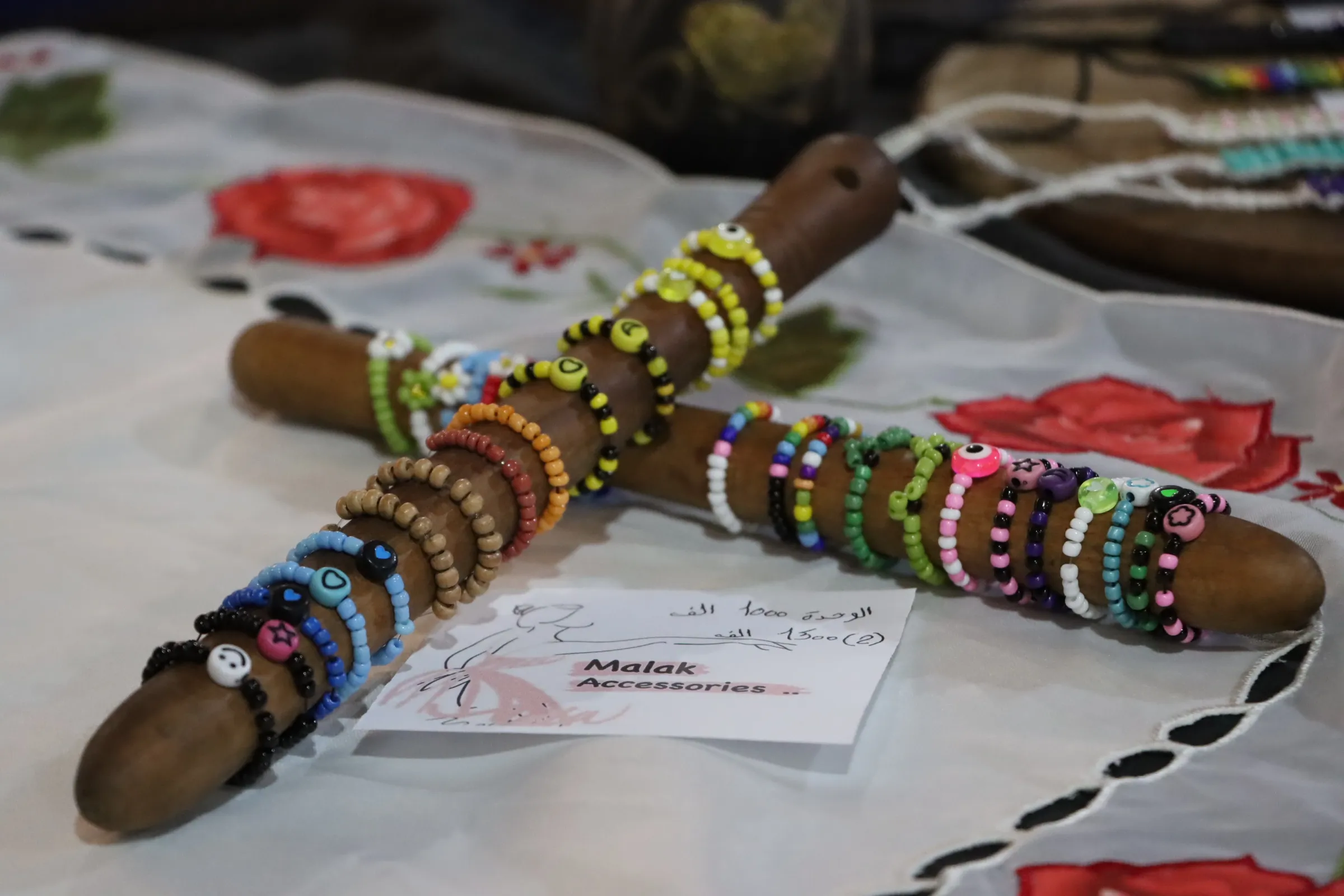 Изделия ручной работы на фестивале искусств
