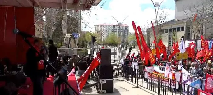​​​​​​​1 мая широко отмечают в Бакуре