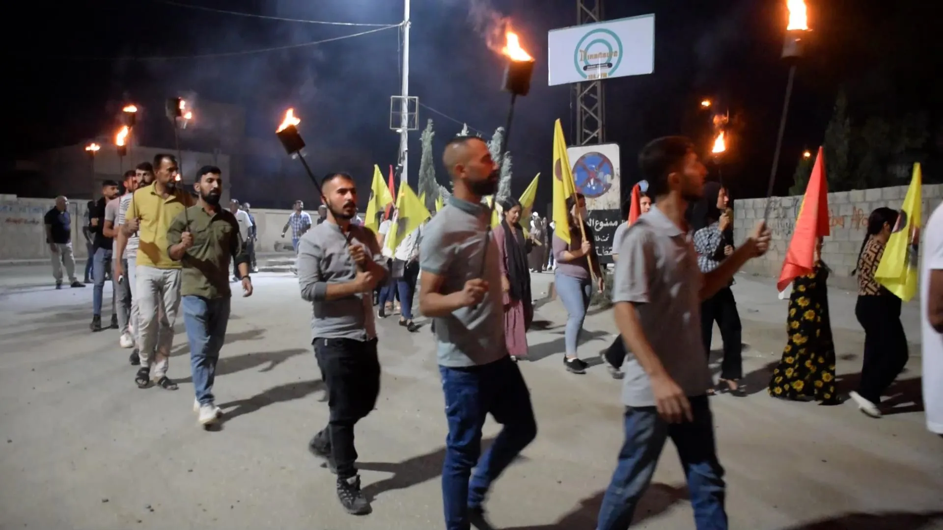 Молодежь Дарбасие проводит демонстрацию против пособничества ДПК турецких оккупантам