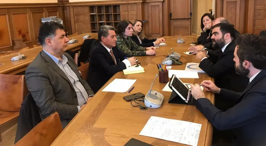 ЖОС и Автономная администрация провели встречи в Италии 