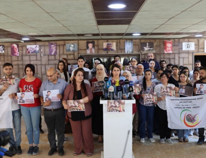 Профсоюз женщин-журналистов и Союз свободных СМИ осуждают приговоры, вынесенные ...