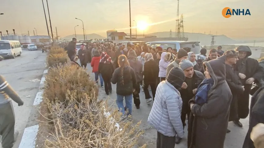 Протестующие требуют прекратить нападения на плотину Тишрин