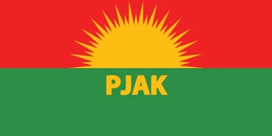 Партизаны ПСЖК празднуют 4 апреля в свободных горах Курдистана