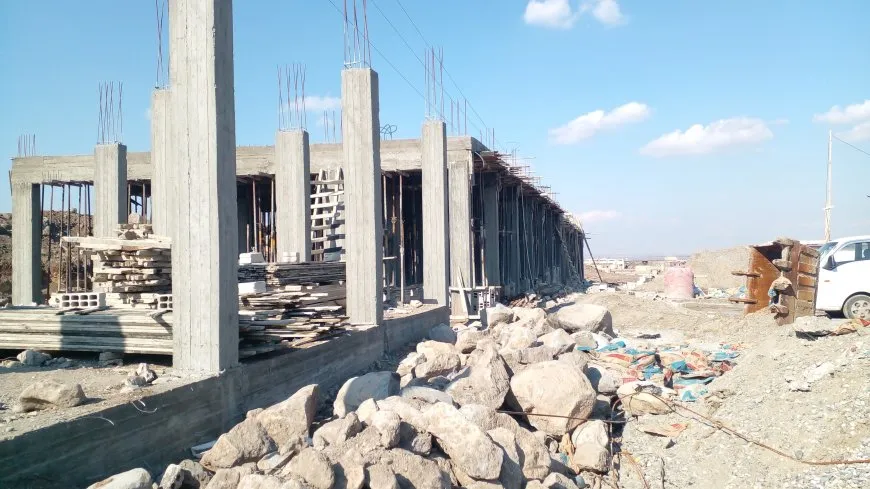 Работы по обслуживанию для Народного муниципалитета в городе Дерик