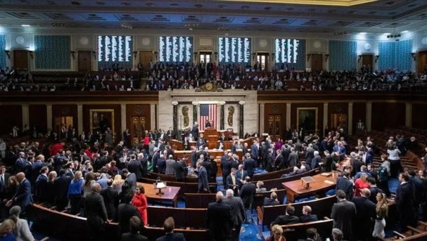 Сенат США принял законопроект Трампа о сокращении налогов