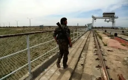 В восьмую годовщину своего освобождения Табка находится под защитой объединенных сил