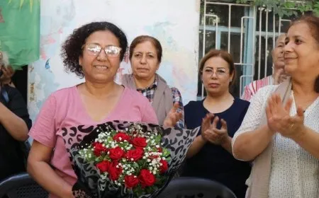 Активистка Хаджар Халил прибыла в Шейхмаксуд после 30 лет тюрьмы