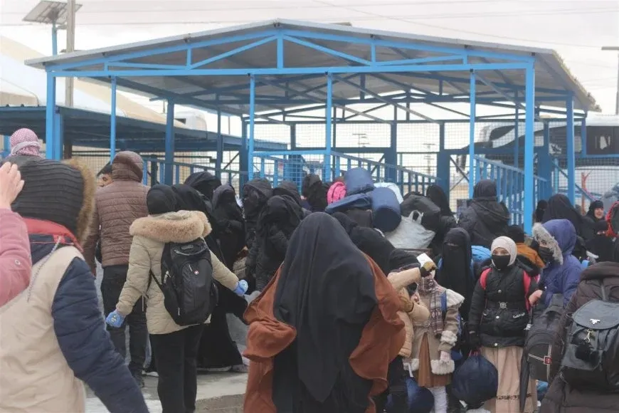 Последняя группа иракских беженцев в 2025 году покинула лагерь Аль-Холь