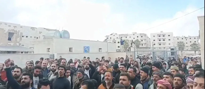 В Идлибе проходят протесты на фоне ухудшения услуг и маргинализации региона