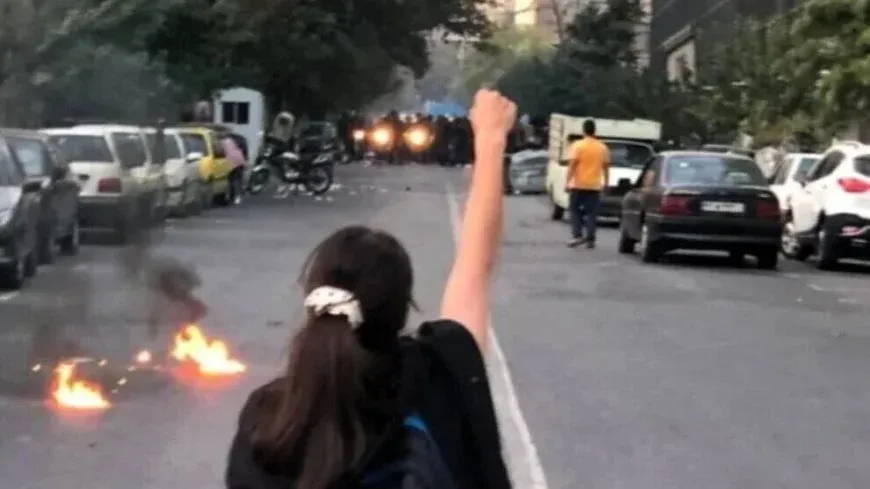 Число жертв протестов в Восточном Курдистане и Иране: около 7000 убитых, 53 000 арестованных
