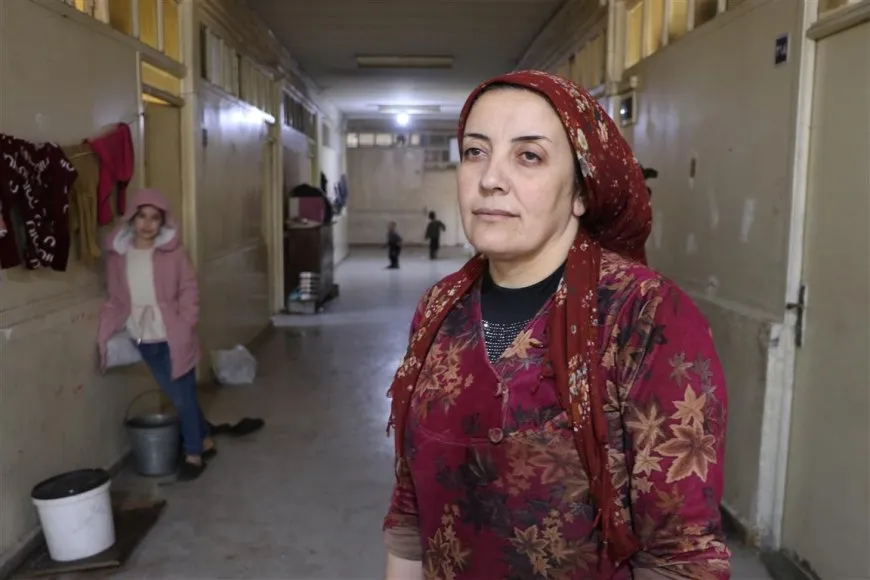 Жители Африна, вынужденно покинувшие свои дома, сохраняют надежду на возвращение с прибытием первой группы