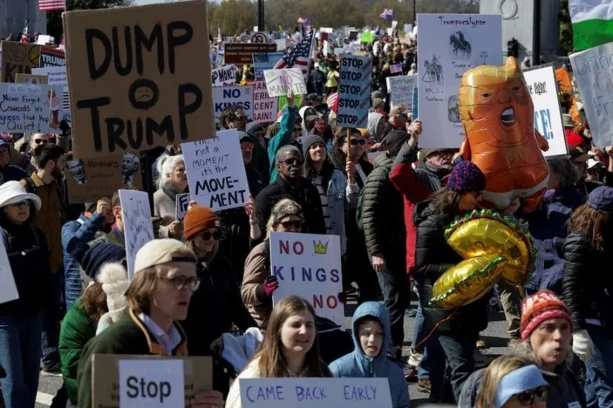 Протесты против политики Трампа охватили города США