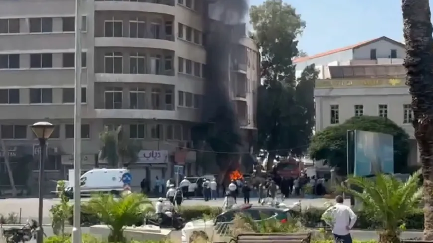В результате двух взрывов в Дамаске пострадали 18 человек, в том числе полицейские