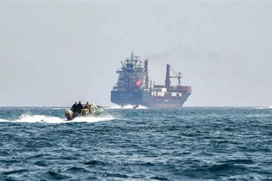 ООН призвала эвакуировать 6 тысяч моряков, оказавшихся заблокированными в Ормузском проливе