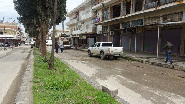 Dêrik’te acil ihtiyaçlar dışında sokağa çıkan yok