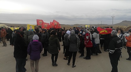 Gerilla Anneleri KDP’nin tutumunu protesto için Semalka sınır kapısına gidiyor