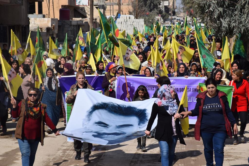 ‘Kadın mücadelesi büyütülmeli’