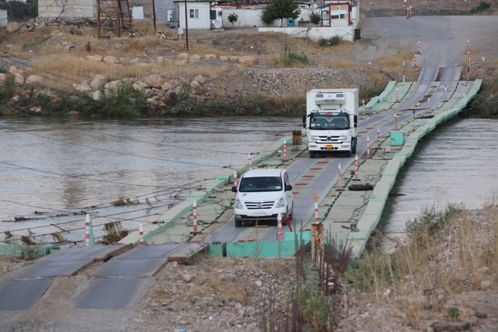 Heyva Sor a Kurd 4 ton tıbbi malzemeyi teslim aldı