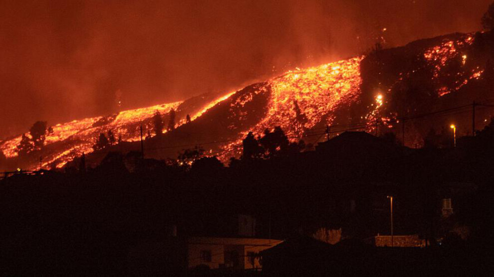 Kanarya’da volkan patlaması: 5 bine yakın kişi tahliye edildi