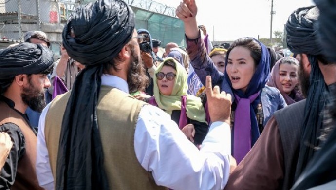 ​​​​​​​Taliban’dan kadın belediye çalışanlarına ‘evde kalın’ talimatı
