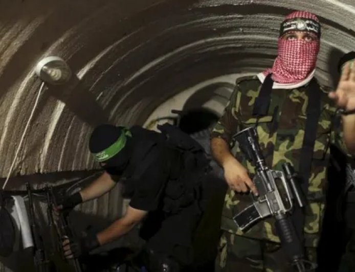 Hamas’ın askeri kanadı: Esirleri koruyan bir grupla bağlantımız kesildi