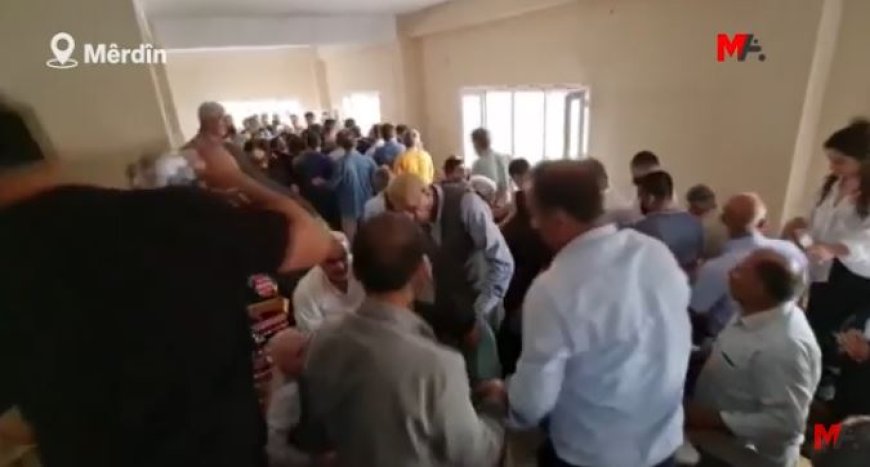 Taziye evinde yurttaşlardan AKP'lilere tepki